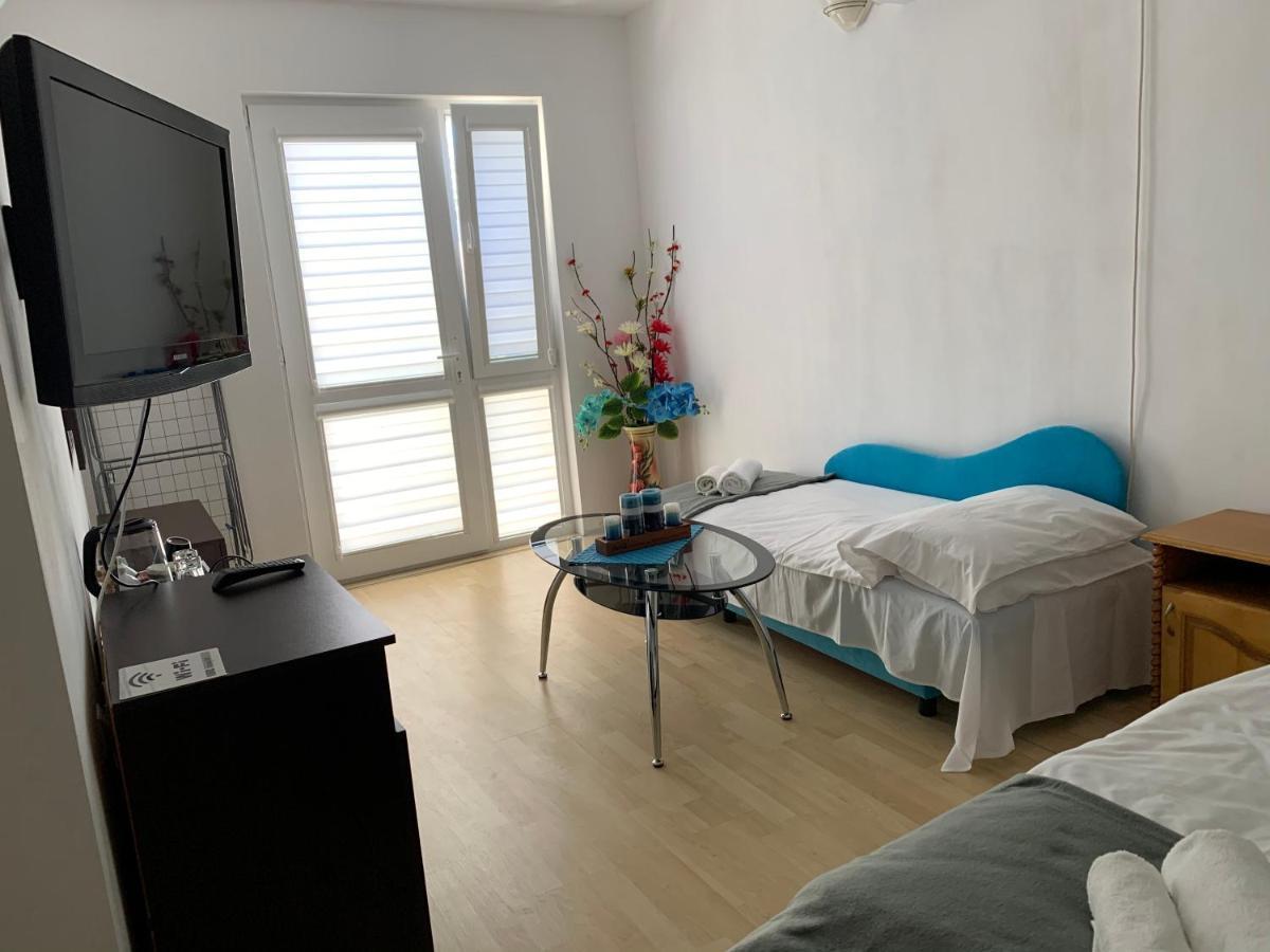 Sunray Guest House, Private Rooms & Apartment With Lovely Sea View Warna Exterior foto