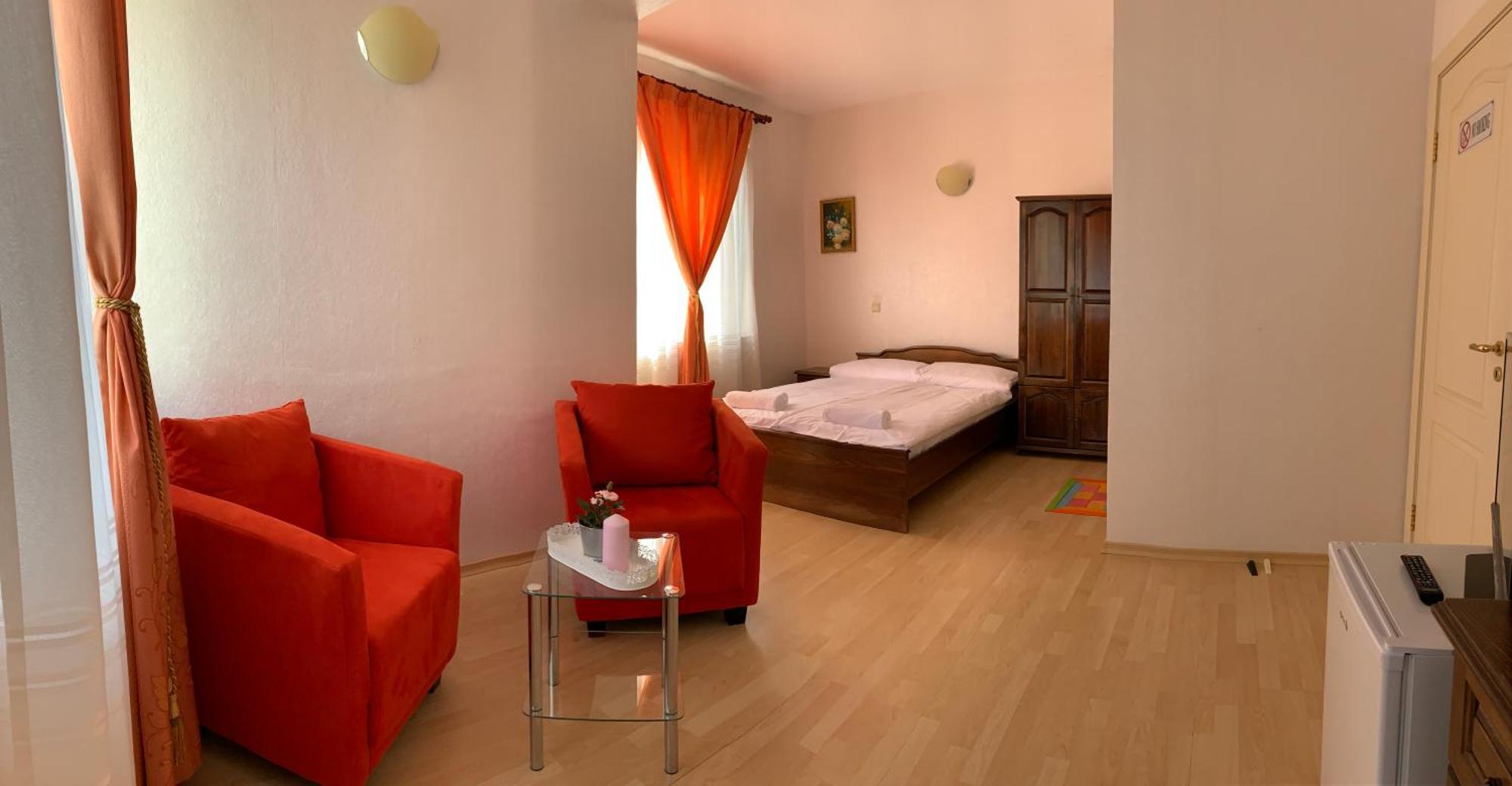 Sunray Guest House, Private Rooms & Apartment With Lovely Sea View Warna Exterior foto