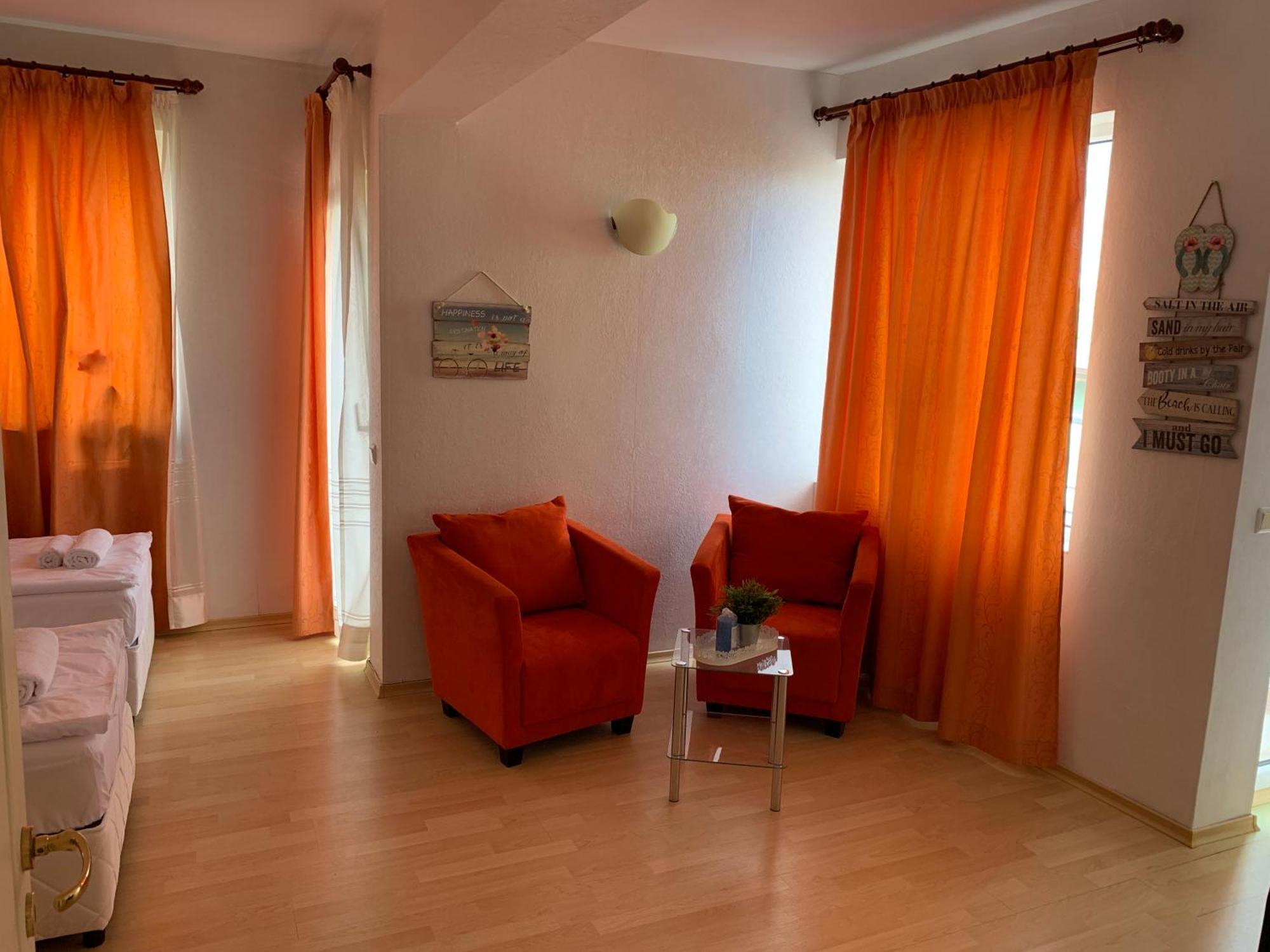 Sunray Guest House, Private Rooms & Apartment With Lovely Sea View Warna Exterior foto